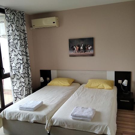 Victoria'S Apartments Νεσέμπαρ Εξωτερικό φωτογραφία