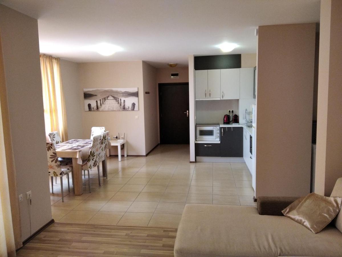 Victoria'S Apartments Νεσέμπαρ Εξωτερικό φωτογραφία