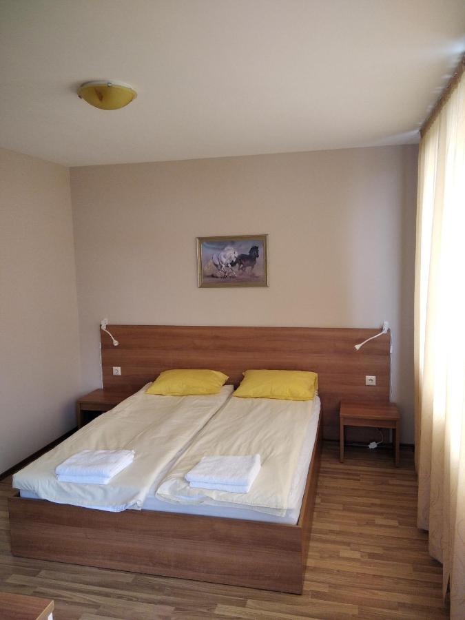 Victoria'S Apartments Νεσέμπαρ Εξωτερικό φωτογραφία
